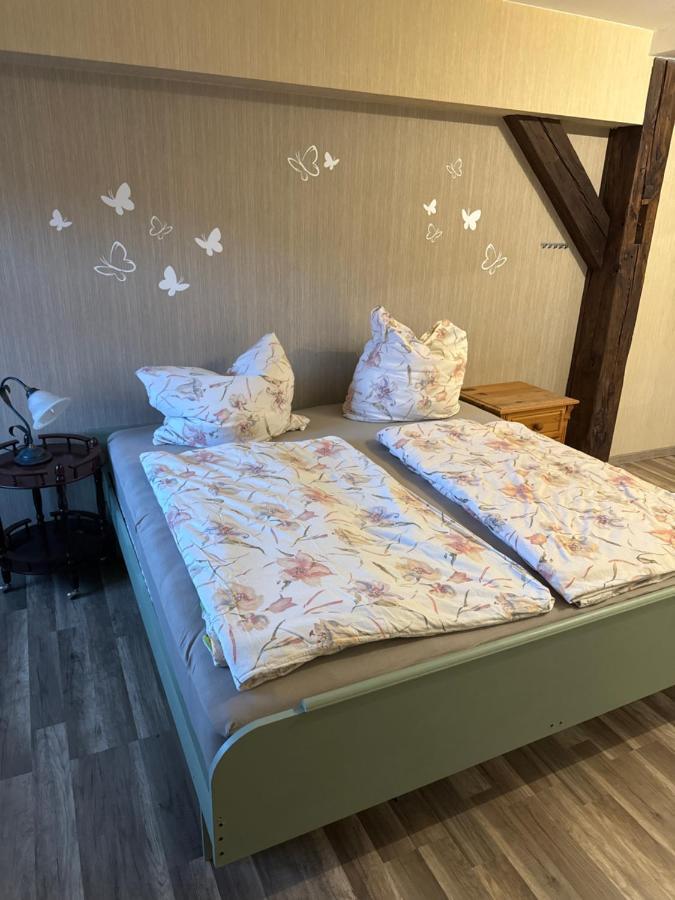 Zimmer In Tangermuender Innenstadt Esterno foto